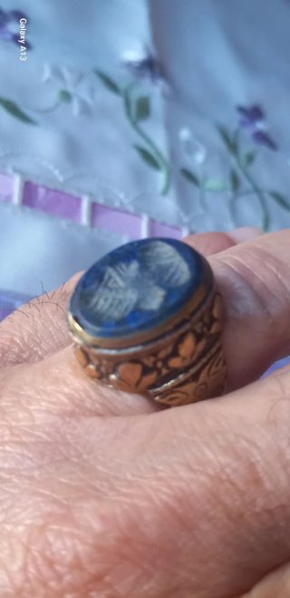 Anello sigillo lapislazzuli con cammeo
