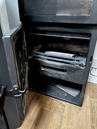 Estufa de leña Panadero 7,1 KW con Horno - 210m3