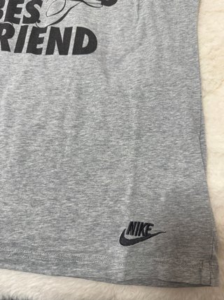 Camiseta Nike Gris
