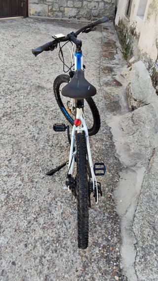 Bicicleta Eléctrica NCM Moscow 26”