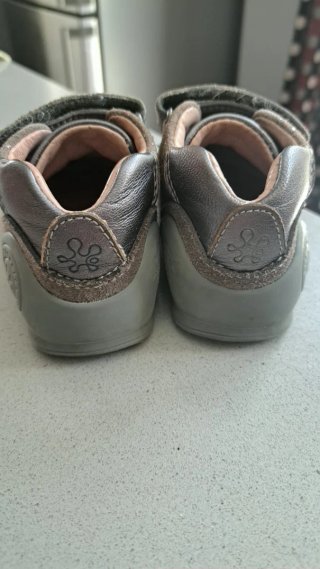 Zapatos niña Biomecanics talla 20