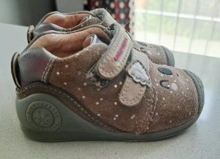 Zapatos niña Biomecanics talla 20