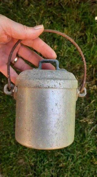 Gavetta militare contenitore in alluminio vintage