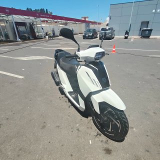 Peugeot Tweet 125cc Scooter Automática
