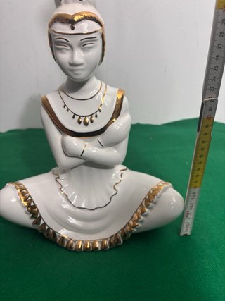 Statuina Porcellana Bianca e Oro Stile Orientale