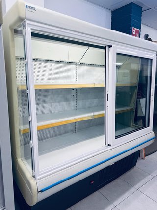 Nevera expositora refrigerada
