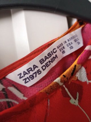 Mono corto Zara floral (XS/S)