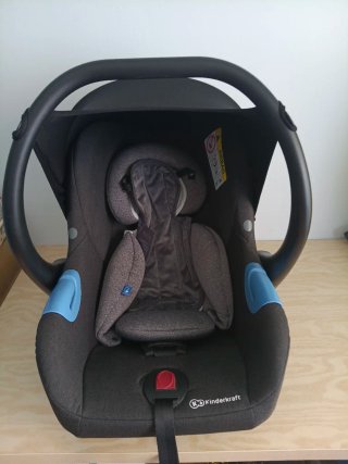 Seggiolino auto per neonati 0+ con adattatore