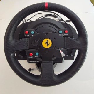 Volante Thrustmaster T300 Ferrari GTE + Pedali