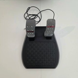 Volante Thrustmaster T300 Ferrari GTE + Pedali
