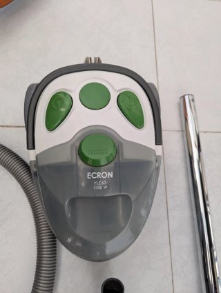 Aspiradora sin bolsa Ecron 1200W
