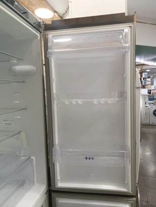 Nevera combi Whirlpool 2.00x60cm, No Frost