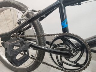 Bicicleta BMX Negra y Azul.  Vendo o cambio.