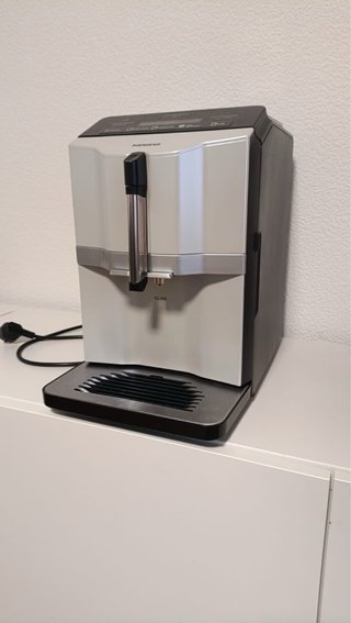 Máquina café Siemens EQ300 Superautomática