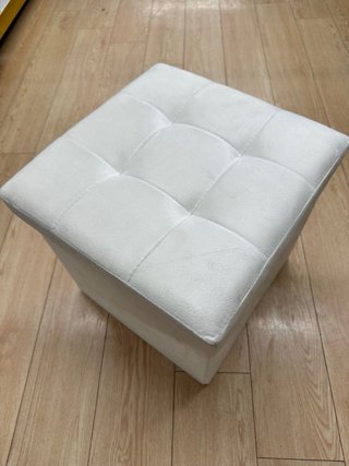 Taburete de almacenaje blanco