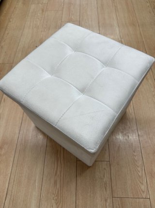 Taburete de almacenaje blanco