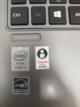 Portátil I7 16 Ram, 256 SSD Toshiba Z30-A Gris