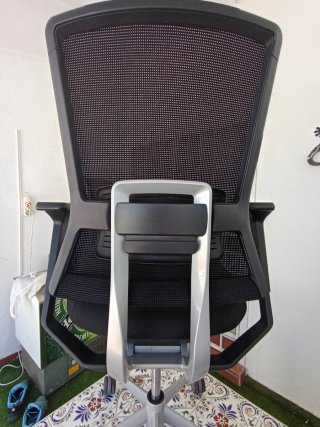 Silla de oficina Ergonomica Actiu TNK Flex 350€