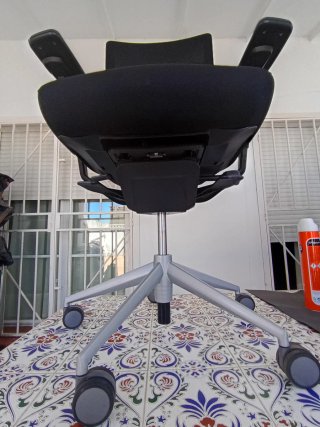 Silla de oficina Ergonomica Actiu TNK Flex 350€