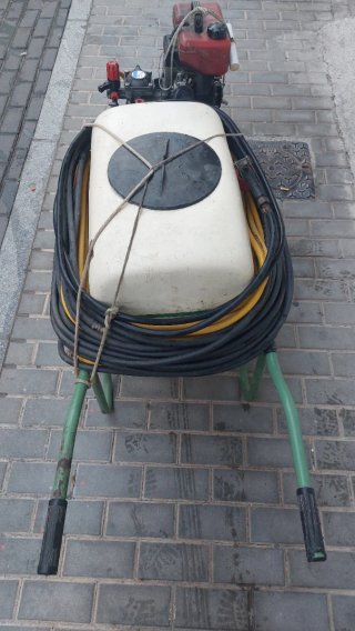 Carro sulfatar y Fumigar con Motor de gasolina