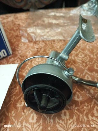Carrete de pesca GLADIA 2500