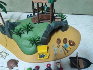 Playmobil Isla Pirata con Accesorios