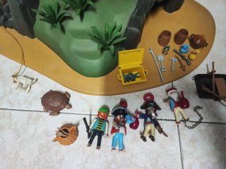 Playmobil Isla Pirata con Accesorios