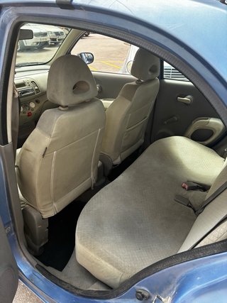 Nissan Micra gasolina