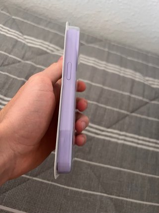 Funda iPhone 15 Morada