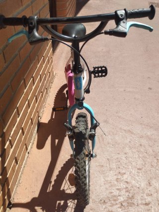 Bicicleta infantil Btwin blanca