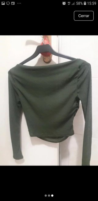 Top manga larga verde