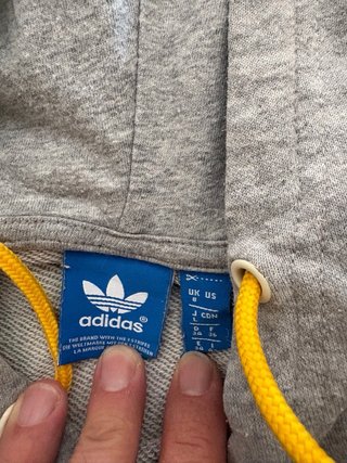 Sudadera Adidas Gris con Logo Grande