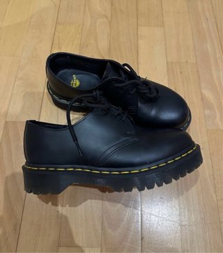 Dr. Martens Zapatos Negros con Cordones