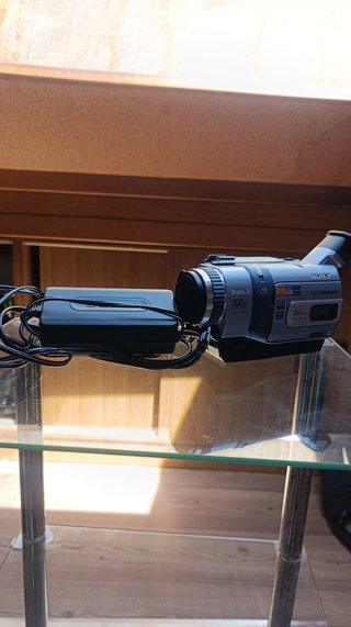 Videocámara Sony DCR-TRV340E Digital8 Hi8