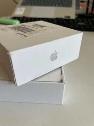 Airpods 4, izquierdo