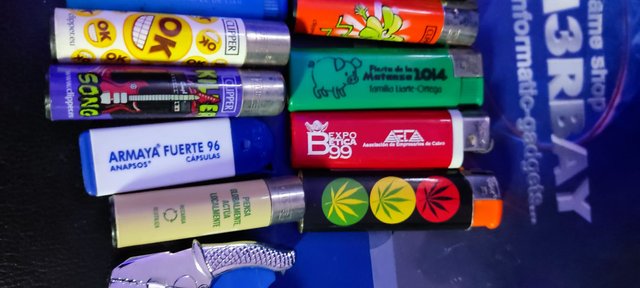 Lote 17 mecheros Clipper colección