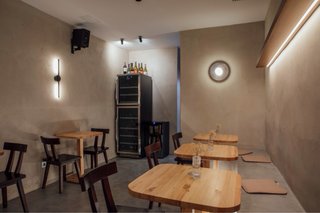 Tavoli da bar in legno 60x60 (8 bassi / 3 alti)