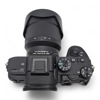 CAMARA SONY ALPHA 7 III + OBJETIVO SONY 28-70MM + CAJA