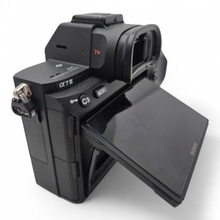 CAMARA SONY ALPHA 7 III + OBJETIVO SONY 28-70MM + CAJA