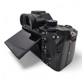 CAMARA SONY ALPHA 7 III + OBJETIVO SONY 28-70MM + CAJA