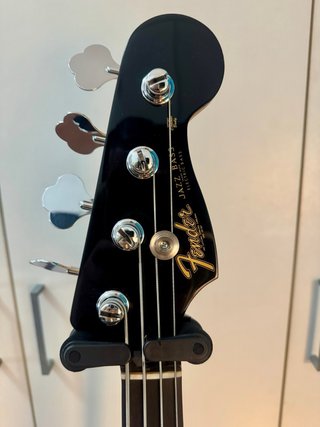 Fender Jazz Bass Edição Limitada