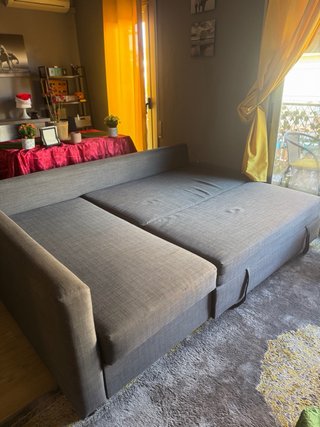 Sofá Cama Gris Grande y Espacioso