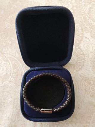 Pulsera Tommy Hilfiger de cuero marrón. 20 cm