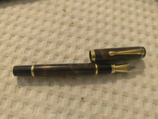 2 penne Montblanc Meisterstück di spessore distinte