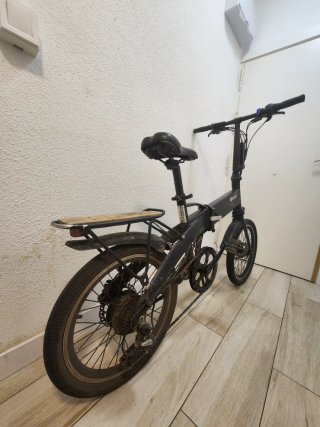 Bicicleta eléctrica plegable