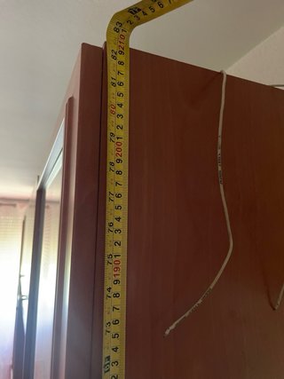 Mueble de salón madera y cristal