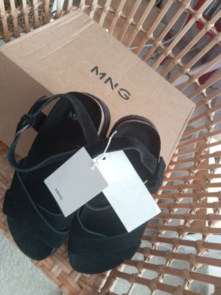 Sandalias MNG Piel Negro (35)