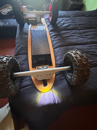 Longboard Eléctrico Todoterreno 900W