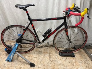 Bici ciclismo + Rodillo