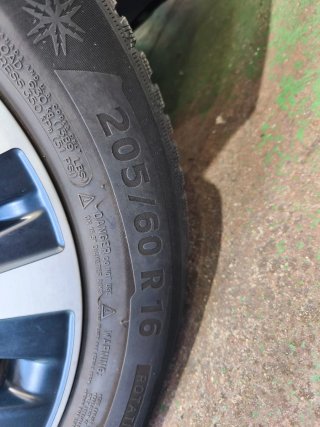 Llantas Mercedes 16 con neumáticos Michelin